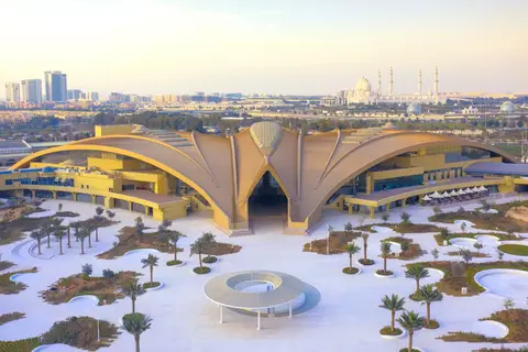 Erth Abu Dhabi in Abu Dhabi — foto 19