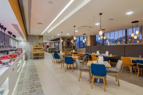 Holiday Inn Antalya - Lara in Muratpaşa — foto 20