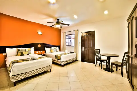 Hotel Colonial Playa del Carmen in Playa del Carmen — foto 8