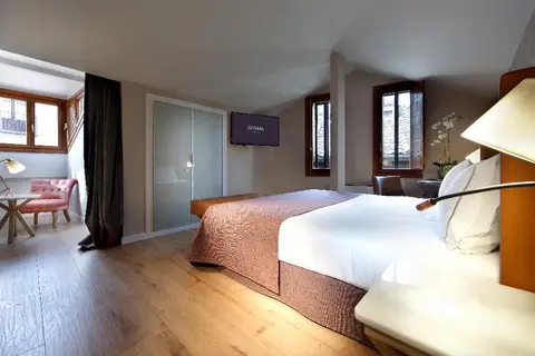 Exe Casa de Los Linajes in Segovia