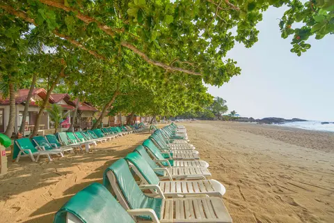 First Bungalow Beach Resort in บ้านเฉวง — foto 6