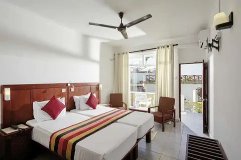 Coral Sands Hotel in Hikkaduwa — foto 4