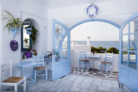 Stratos Apartments & Studios in Parikia (Paros)