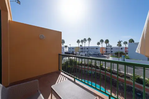 Judoca Beach Apartments in San Bartolomé de Tirajana — foto 17