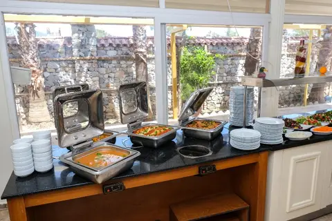 Beldibi Beach Hotel in Kemer — foto 9