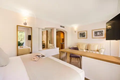 VIVA Cala Mesquida Suites & Spa Adults only 16+ in Palma — foto 21