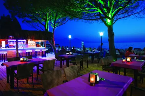 Batihan Beach Resort & Spa in Kuşadası — foto 16