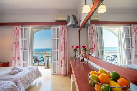 Agoulos Beach Hotel in Zakynthos Municipal Unit, foto 17
