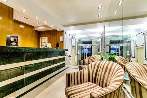Exe Suites 33 in Madrid — foto 9