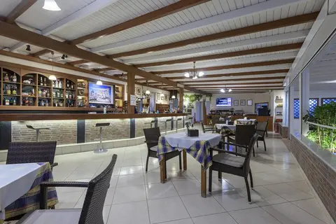 Mammis Beach Hotel in Καρδάμαινα — foto 4