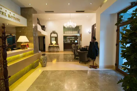 Hotel Boutique Kotoni in Tirana, foto 12