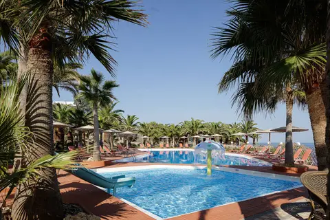 Europa Resort Hotel in Panormos — foto 3