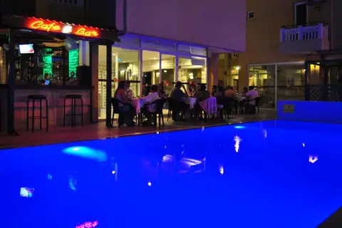 Benna Hotel in Muratpaşa — foto 3