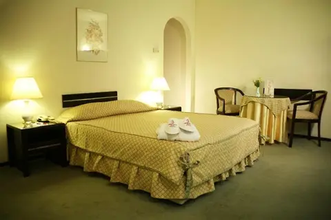 Günes Hotel Merter in Fatih — foto 19
