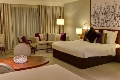 Pullman Dubai Creek City Centre Residences in Dubai — foto 13
