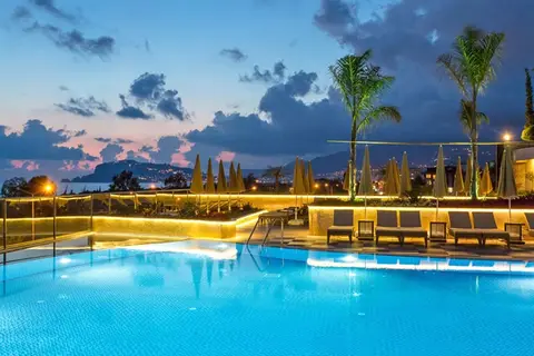 Michell Hotel Spa Beach Club in Bergama — foto 2