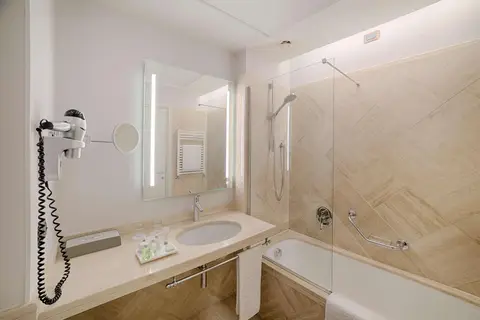 NH Roma Villa Carpegna in Rome — foto 15