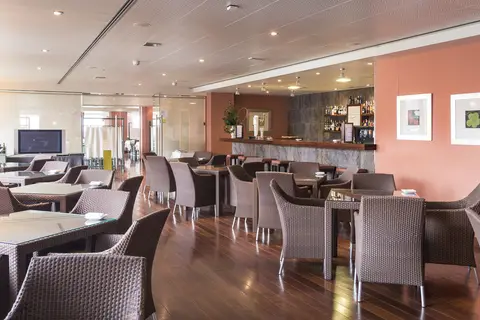 Dolce by Wyndham Barcelona Resort in Sant Esteve Sesrovires — foto 18