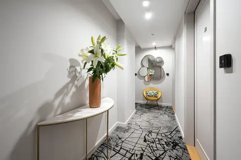 Sava Boutique in Warschau — foto 11