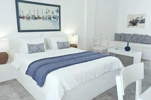 Narges in Sarakiniko — foto 2