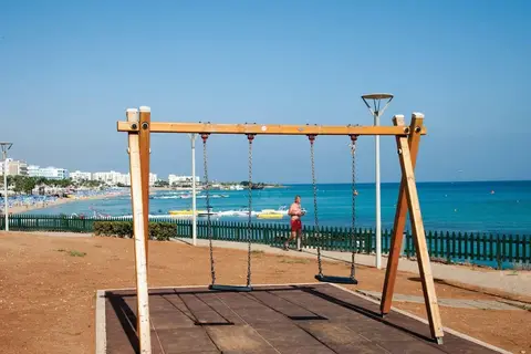 Silver Sands Beach Hotel in Παραλίμνι — foto 18
