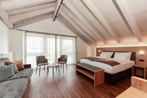 Hotel Blitzburg in Bruneck - Brunico — foto 2
