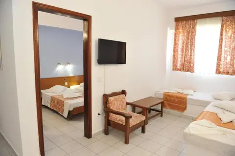 Maritime Hotel Apartments in Κρεμαστή — foto 8