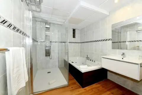 Hotel Salobrena Suites in Salobreña — foto 14