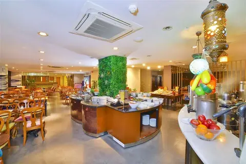 All Seasons Hotel in İstanbul — foto 25