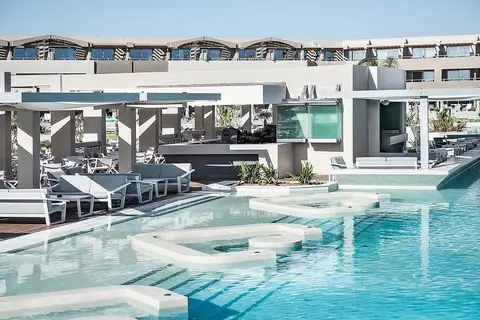 Euphoria Resort in Tavronitis — foto 12