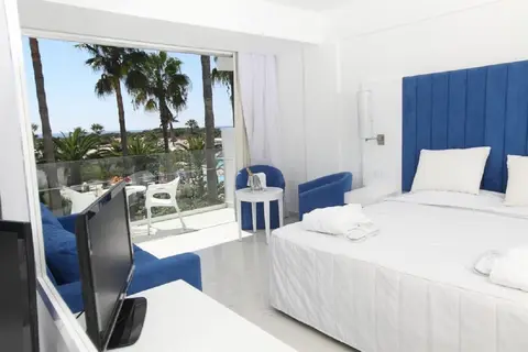 The Dome Beach Hotel & Resort in Ayia Napa — foto 16
