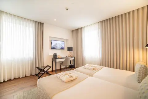 VIP Executive Picoas Hotel in Almada — foto 16