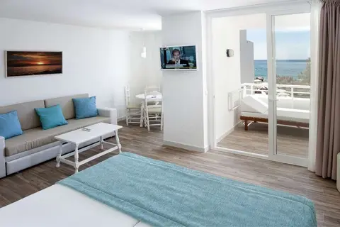 Fergus Style Cala Blanca Suites in Santa Ponça — foto 5