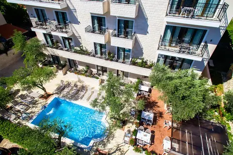 Hotel Harmony by Aycon in Petrovac na Moru — foto 13