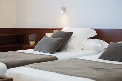 Hotel Empordá in Figueres — foto 19
