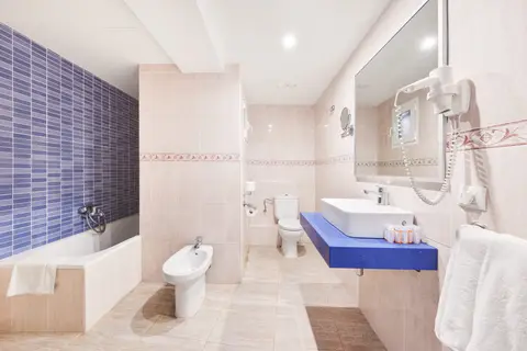 Agua Beach Hotel in Calvià — foto 23