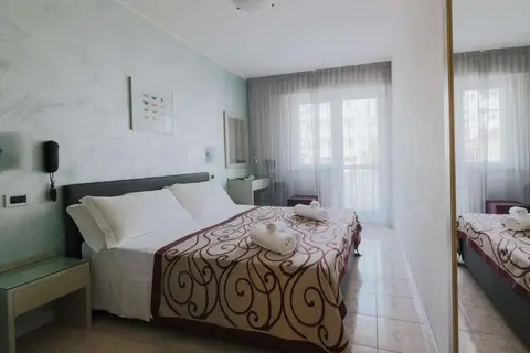 Hotel Gloria in Lignano Sabbiadoro — foto 2