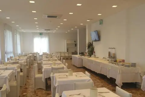 Hotel Orchidea Blu in Misano Adriatico — foto 4