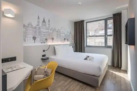 B&B Hotel Budapest City in Boedapest — foto 2