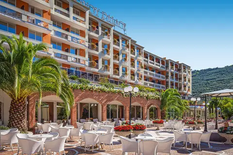 Hotel Savoy Palace in Riva del Garda