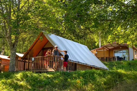 Camping Le Lac De Saint-point foto 3