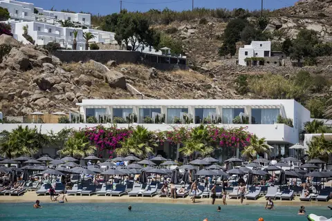 Mykonos Dove Beach Hotel in Πλατύς Γιαλός — foto 21