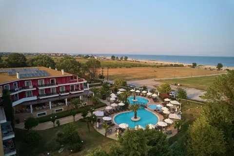 Mediterranean Princess in Παραλία — foto 12