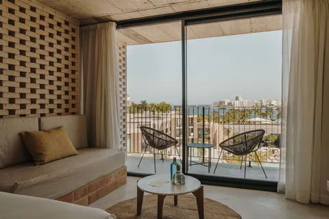 Bonito Ibiza By O Beach in Sant Antoni de Portmany — foto 20