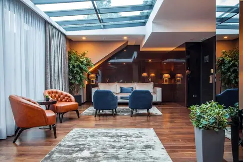 Saint Ten Hotel in Belgrado — foto 11