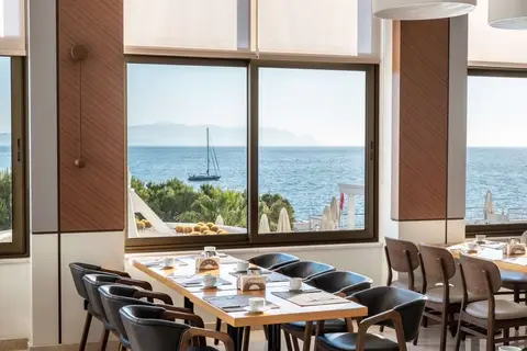 Korumar Hotel De Luxe in Kuşadası — foto 12