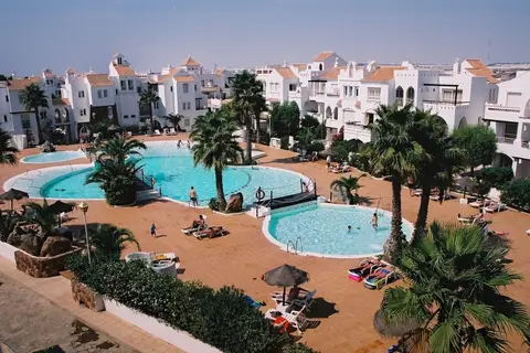 Apartamentos Golf Center Pueblo in Roquetas de Mar — foto 9
