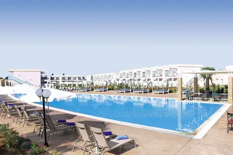 Sandy Beach & Villas in Δήμος Γεωργίου Καραϊσκάκη — foto 20