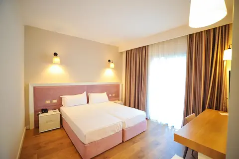 Sandy Beach Resort in Golem — foto 29