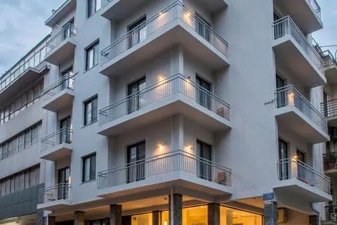 Spot Apart in Athene